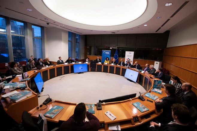 Apoxyomenos and the island of Lošinj at the European Parliament!