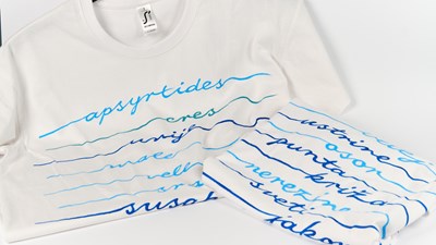 ApsyrT-shirt 