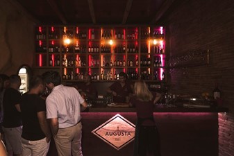 Augusta Wine&Champagne bar 