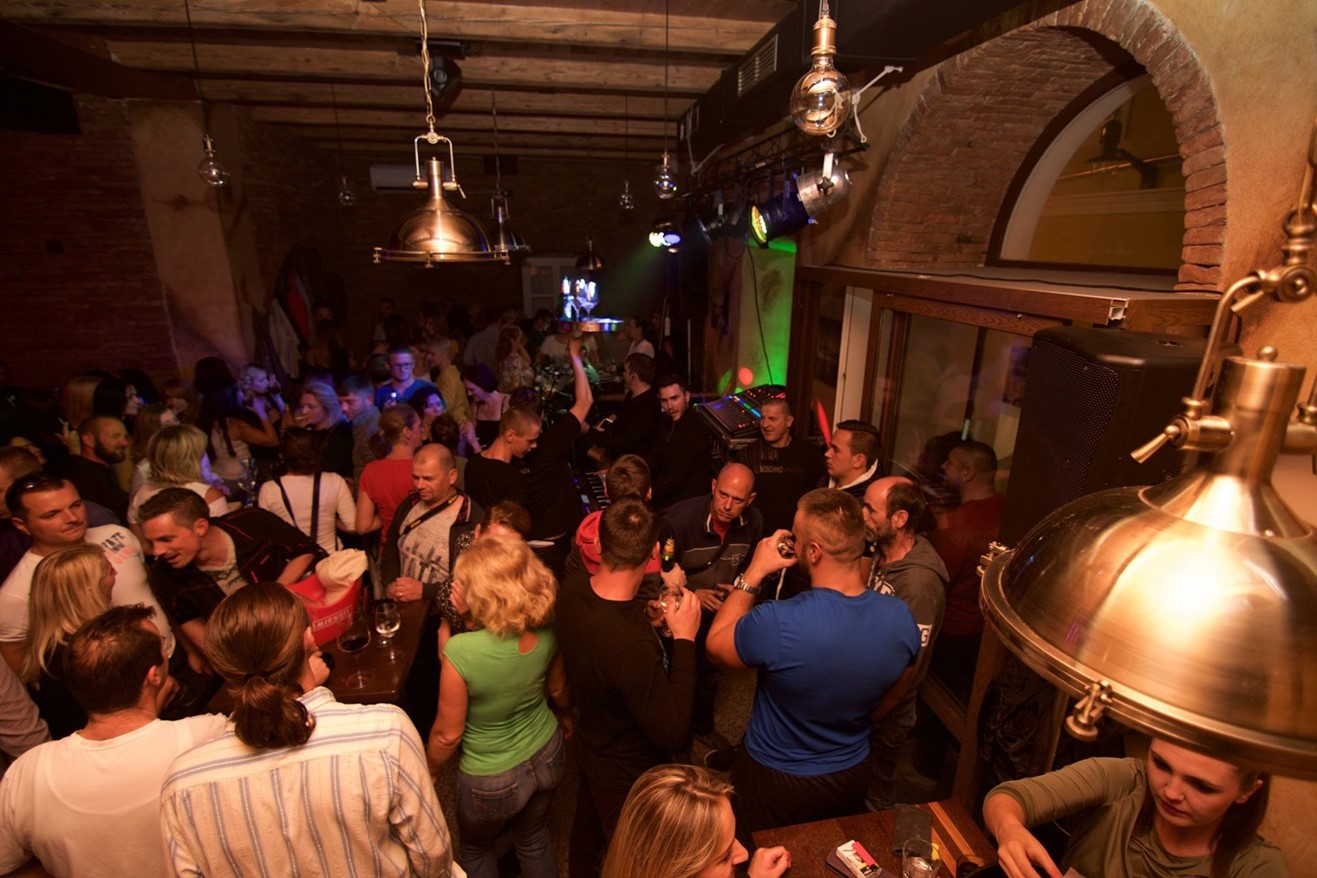 web stranica za noćni klub