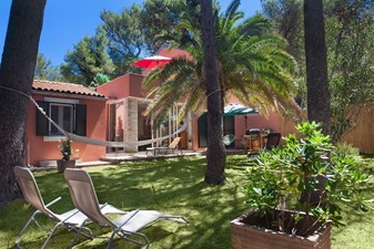 Villa Macaklin