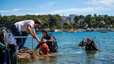 Dvodnevna eko akcija „More zna, otok pamti“ na Lošinju