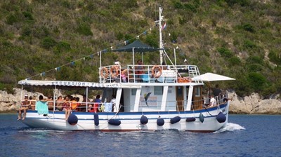 Grota (excursion boat)