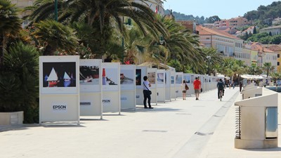 Mostra all'aperto 