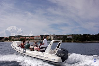 Shuttle boat- taxi