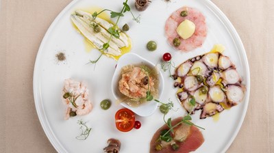 Prelibatezze di mare con diverse consistenze