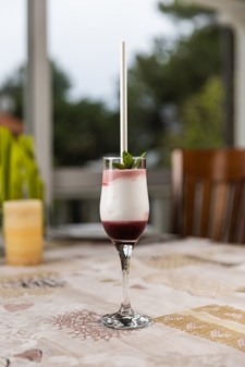 Sorbetto al limone con mirto di Lošinj